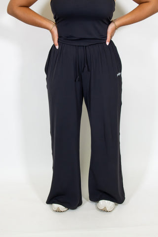 Wide Leg Relax Pant